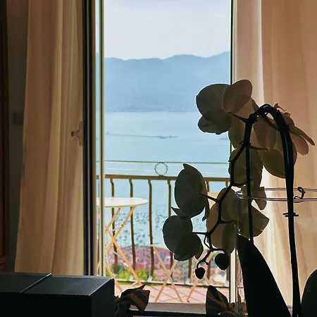 Vista Mare Serra, Lerici