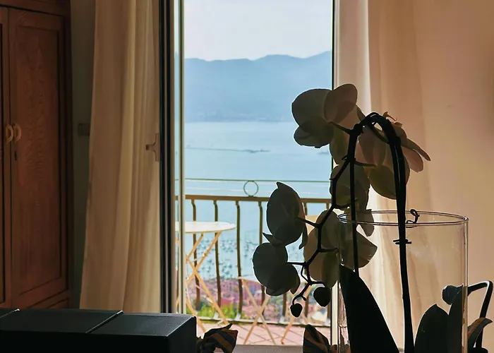 Vista Mare Serra, Lerici